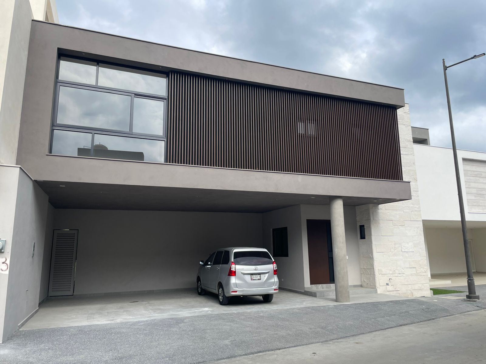 CASA EN VENTA ALTARES RESIDENCIAL ZONA CARRETERA NACIONAL — portada