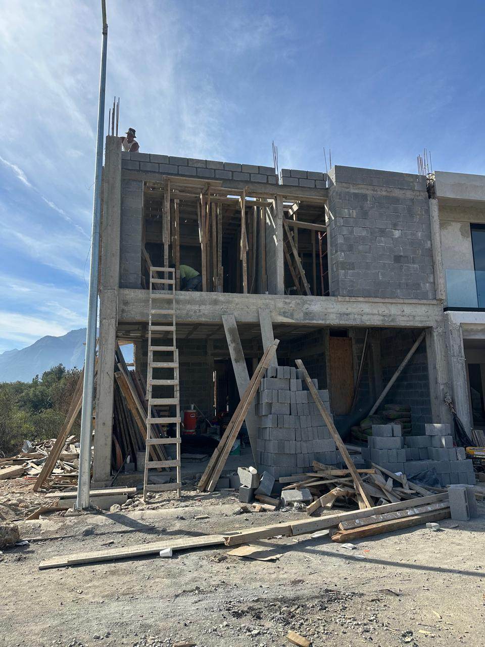 CASA EN VENTA RIOS DEL VERGEL ZONA CARRETERA NACIONAL — imagen 3