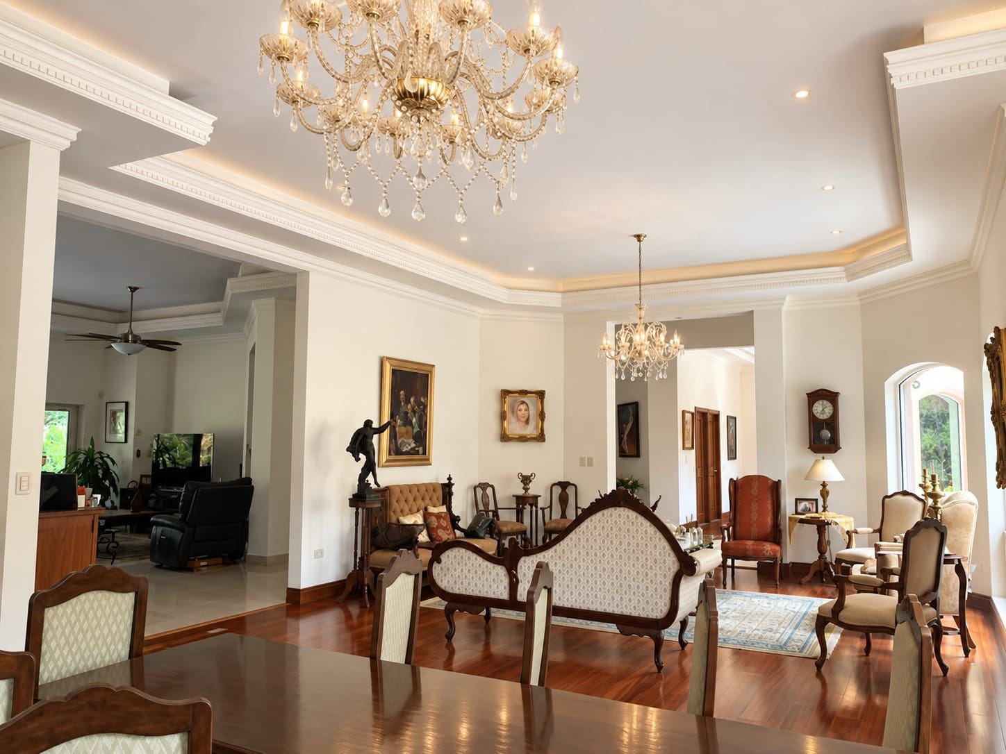 Residencia de Lujo de un piso con altura doble — imagen 4